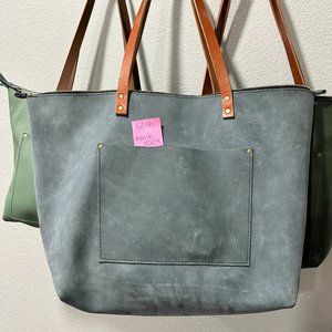PLG OS storm zip tote - Oversize Tote Storm Unicorn Color (reserved)